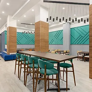 Lic - Laguardia West, An Ihg Nueva York
